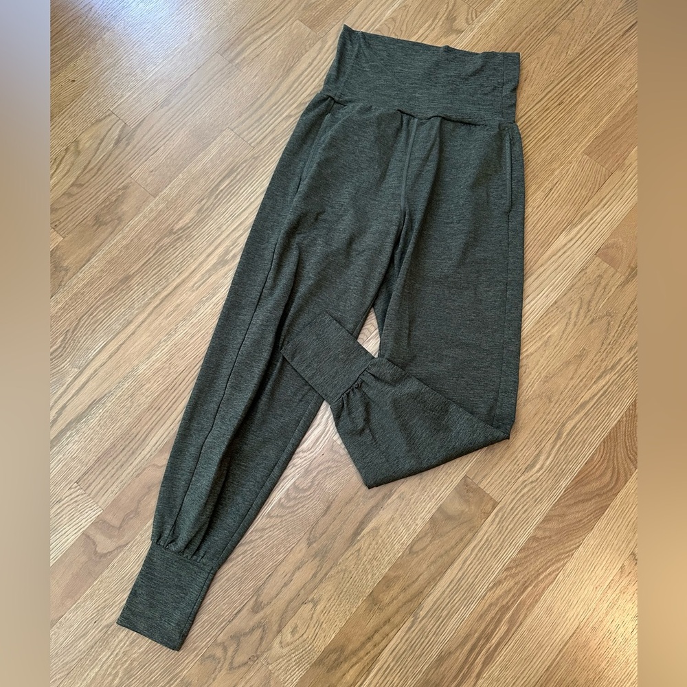 Aerie joggers